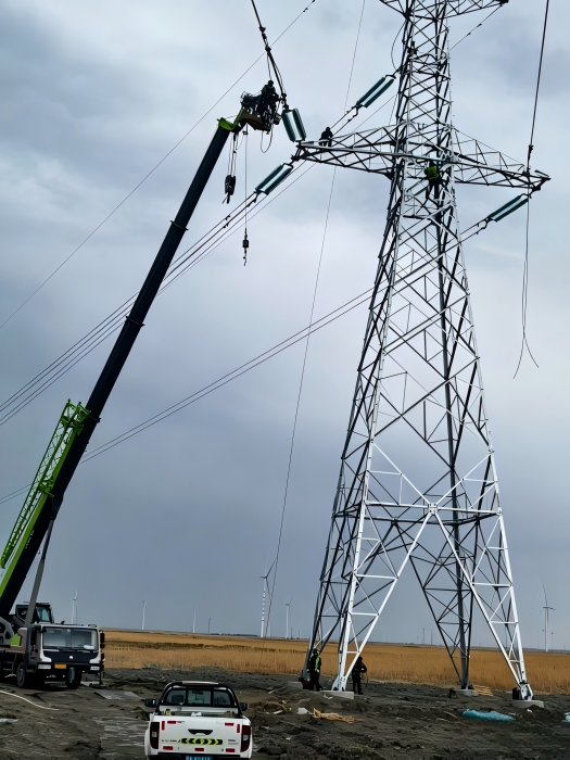 Torres de transmisión de energía de 330 kV en China